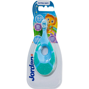Jordan Step by Step dziecięca szczoteczka do zębów miękka z gryzakiem, w wieku 0-2 lata, 1 sztuka Jordan Step by Step dziecięca szczoteczka do zębów miękka z gryzakiem, w wieku 0-2 lata, 1 sztuka