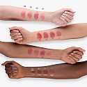 Essence Tinted Kiss nawilżający błyszczyk do ust 03 Coral Colada 4 ml