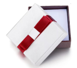 Pudełko prezentowe z gąbką na biżuterię z wstążką biało-czerwoną 6 x 6 x 2,4 cm 1 sztuka