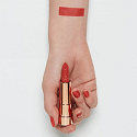 Essence This Is Me Lipstick rtěnka 02 Happy 3,5 g