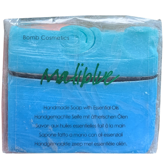Bomb Cosmetics Malibu - Maliblue Přírodní glycerínové mýdlo 100 g