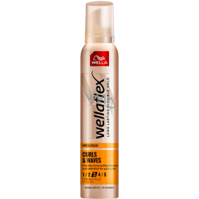 Wella Wellaflex Curls and Waves mocne utrwalenie piankowy żel do włosów 200 ml