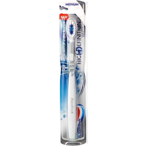 Aquafresh High Definition White Medium střední zubní kartáček 1 kus