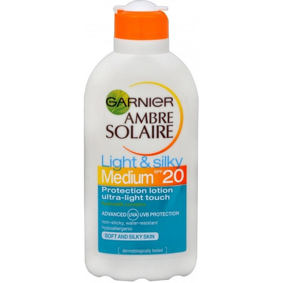 Garnier Ambre Solaire Light & silky SPF20 mléko na opalování 200 ml