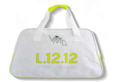 Lacoste Eau de Lacoste L.12.12 Yellow Limited Edition torba sportowa żółty pas 48 x 18 x 30 cm
