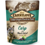 Carnilove Dog Pouch Paté Kapr s černou mrkví bezobilné kapsičky pro dospělé psy 300 g