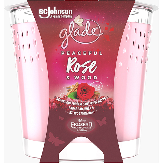 Glade Peaceful Rose & Wood s vůní rebarbory, růže a santalového dřeva vonná svíčka ve skle, doba hoření až 32 hodin 129 g