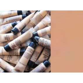 Max Factor Lasting Perfomance make-up 106 Natural Beige 15 ml Max Factor Lasting Perfomance make-up 106 Natural Beige 15 ml