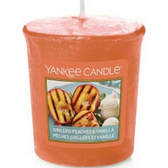 Yankee Candle Grilled Peaches & Vanilla - Grilované broskve a vanilka vonná svíčka votivní 49 g