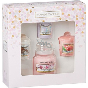 Yankee Candle Everyday Cherry Blossom - Třešňový květ vonná svíčka Classic malá sklo 104 g + Soft Blanket - Jemná přikrývka + Sweet Nothings - Sladké nic + Sun Drenched Apricot Rose - Vyšisovaná meruňková růže votivní svíčka 3 x 49 g, dárková sada