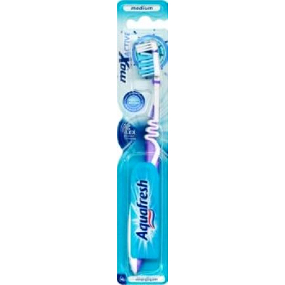 Aquafresh Max Active Střední zubní kartáček