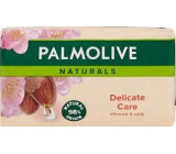 Palmolive Naturals Delicate Care z mlekiem migdałowym mydło toaletowe 90 g
