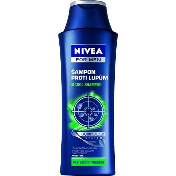 Nivea Men Cool proti lupům šampon poskytuje okamžitý chladivý efekt 250 ml