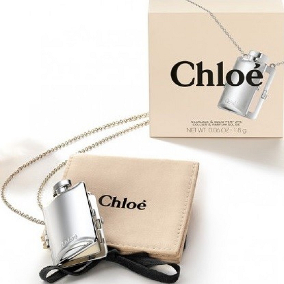 Chloé Chloé tuhý parfém v přívěsku s řetízkem pro ženy 1,8 g