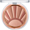 Essence Kissed by The Light rozjasňující pudr 02 Sun Kissed 10 g