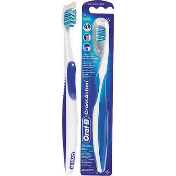 Oral-B Cross Action Medium 35 střední zubní kartáček