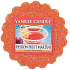 Yankee Candle Passion Fruit Martini - Tropický koktejl s Martini vonný vosk do aromalampy 22 g