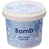 Bomb Cosmetics Sametowy rocznik - Vintage Velve sól do kąpieli 365 ml