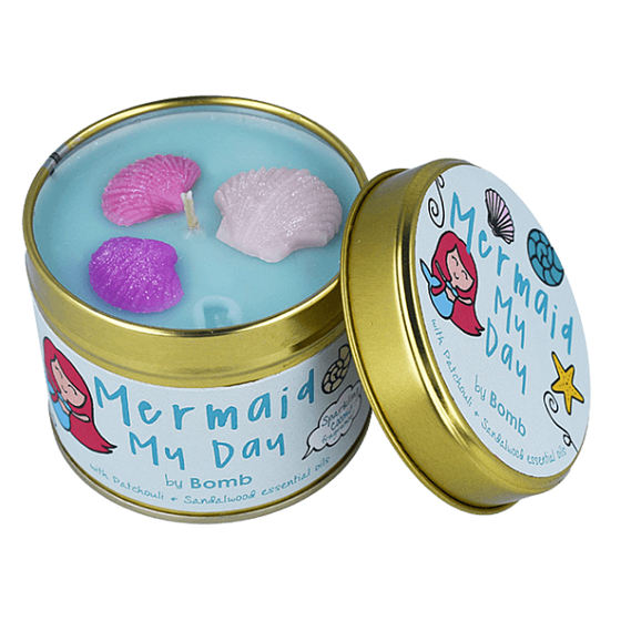 Bomb Cosmetics Potěšení morskiej panny - Mermaid My Day Wonna naturalna, ręcznie wykonana świeca w puszce pali się aż 35 godzin