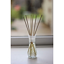 Air Wick Reed Diffuser Essential Oils Mulled Wine - Vůně svařeného vína vonné tyčinky osvěžovač vzduchu 30 ml