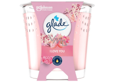 Glade I love you s květinovou, ovocnou a sladkou vůní vonná svíčka ve skle, doba hoření až 30 hodin 112 g