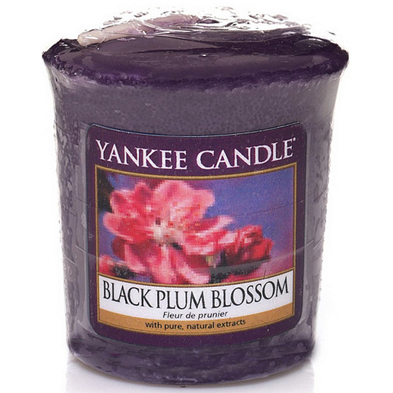 Yankee Candle Black Plum Blossom - Květ černé švestky vonná svíčka votivní 49 g