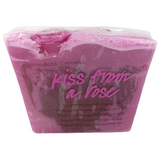 Bomb Cosmetics Polibek róže - Kiss from a Rose naturalne mydło glicerynowe 100 g