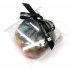 Fragrant Poppy Glicerynowe mydło masażowe z gąbką wypełnioną zapachem Yves Saint Laurent - Black Opium w kolorze czarno-pomarańczowym 200 g