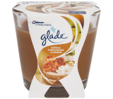 Glade Bali Sandalwood & Jasmine Santalové dřevo z Bali a jasmín vonná svíčka doba hoření až 30 hodin 70 g