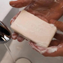 English Soap Zasněžený Londýn - Zimní květy vánoční přírodní parfémované toaletní mýdlo s bambuckým máslem 190 g