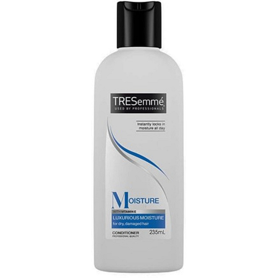 TRESemmé Moisture Rich hydratační kondicionér pro suché a poškozené vlasy 235 ml